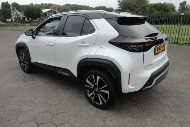 Toyota Yaris Cross (2022) thumbnail 4
