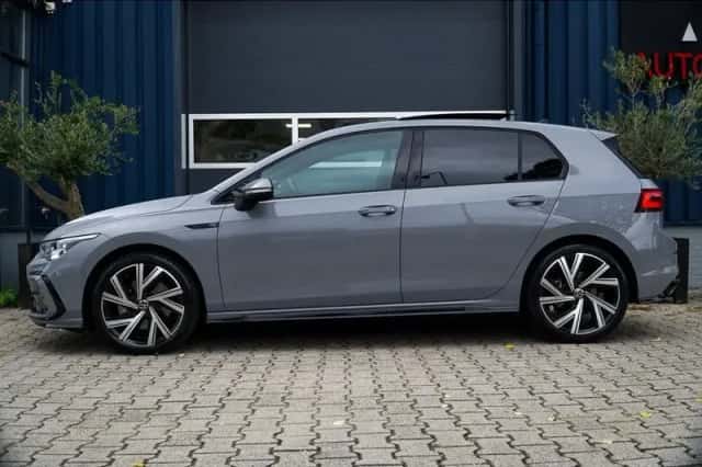 Volkswagen Golf (2021) thumbnail 6