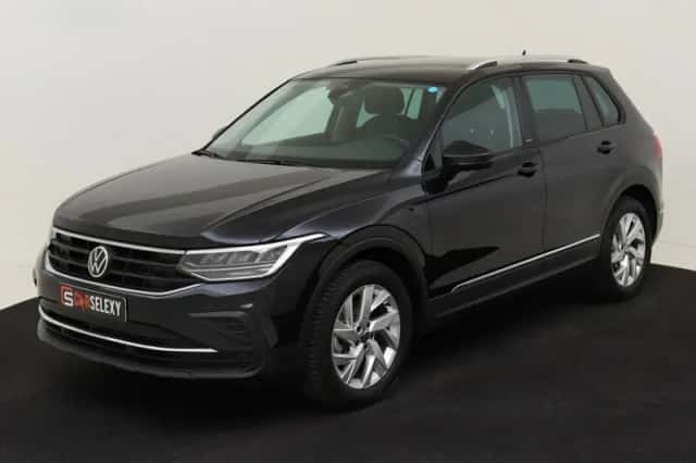 Volkswagen Tiguan (2022) thumbnail 2