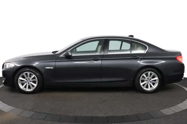 BMW 5-Serie (2013) thumbnail 3