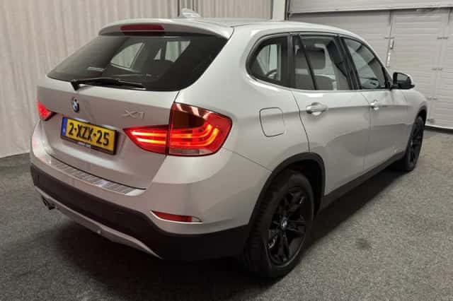 BMW X1 (2014) thumbnail 6