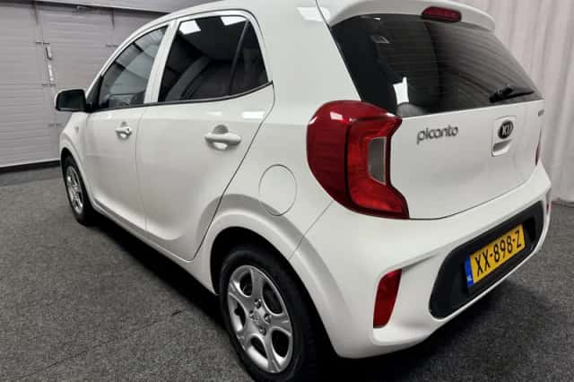 Kia Picanto (2019) thumbnail 6
