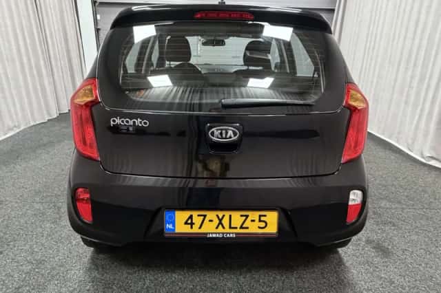 Kia Picanto (2012) thumbnail 5