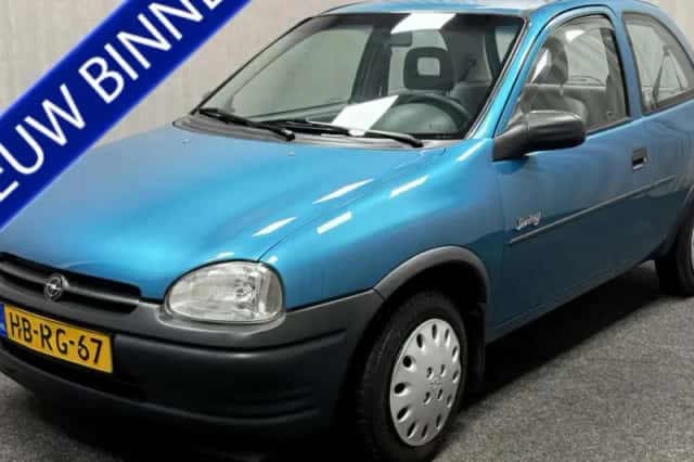 Opel Corsa (1993) thumbnail 1
