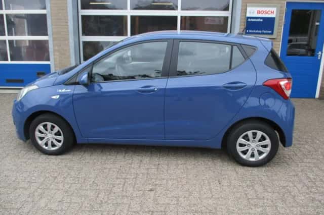 Hyundai i10 (2015) thumbnail 3