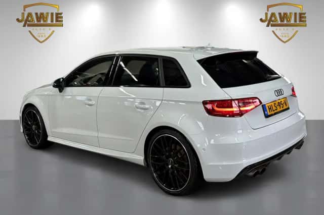 Audi S3 (2015) thumbnail 3