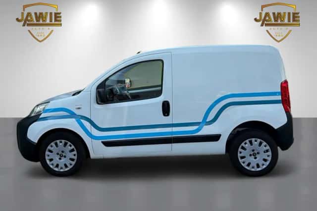 Citroën Nemo (2011) thumbnail 2