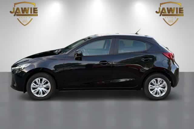 Mazda 2 (2019) thumbnail 2