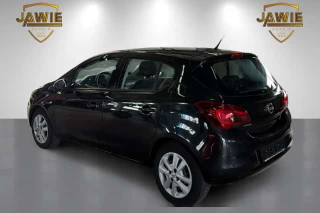 Opel Corsa (2015) thumbnail 3
