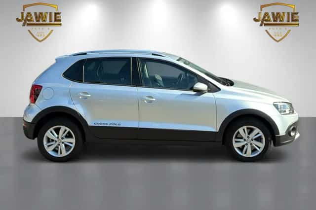 Volkswagen Polo (2016) thumbnail 4