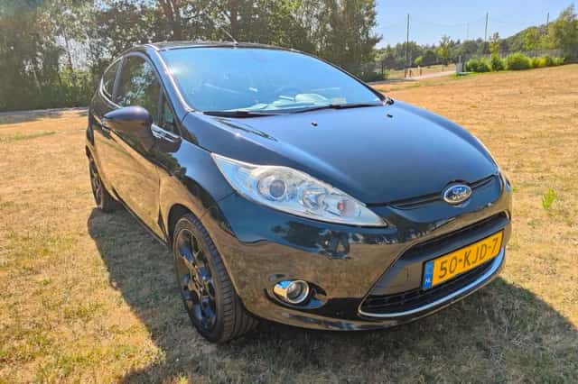 Ford Fiesta (2009) thumbnail 1