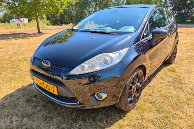 Ford Fiesta (2009) thumbnail 4