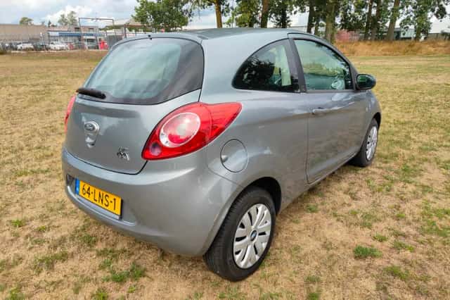 Ford Ka (2010) thumbnail 3