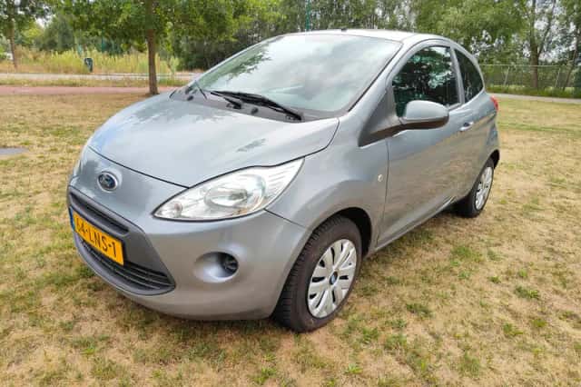 Ford Ka (2010) thumbnail 4