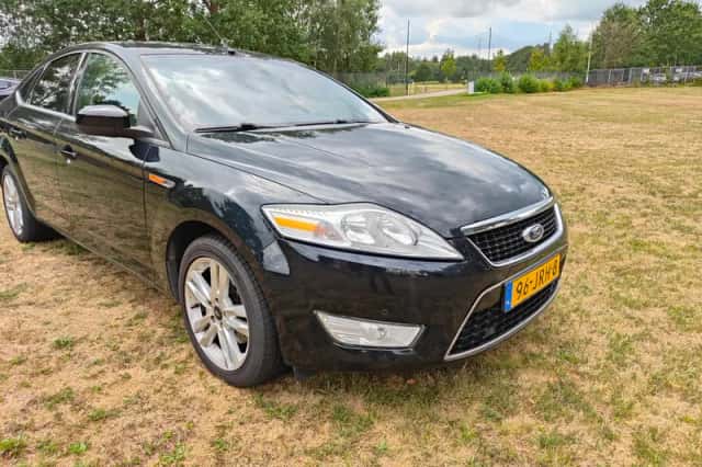 Ford Mondeo (2009) thumbnail 1