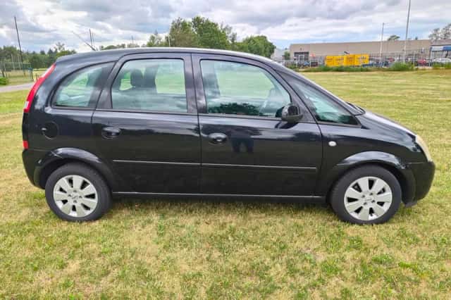Opel Meriva (2003) thumbnail 2