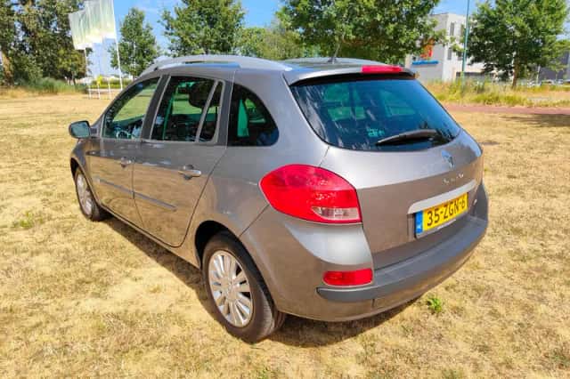 Renault Clio (2012) thumbnail 6