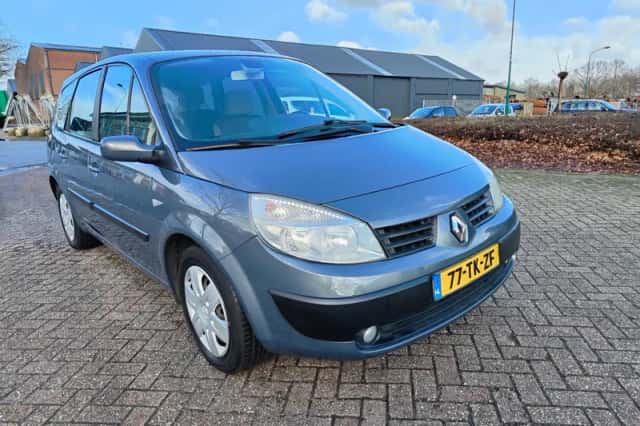 Renault Grand Scénic (2006) thumbnail 1