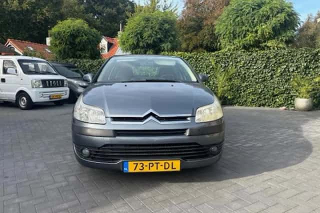 Citroën C4 (2004) thumbnail 2