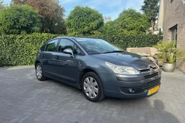 Citroën C4 (2004) thumbnail 3