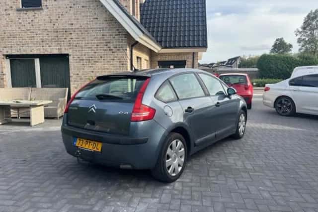 Citroën C4 (2004) thumbnail 4