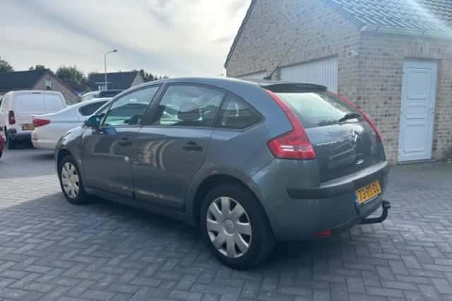 Citroën C4 (2004) thumbnail 5