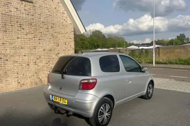 Toyota Yaris (2003) thumbnail 5
