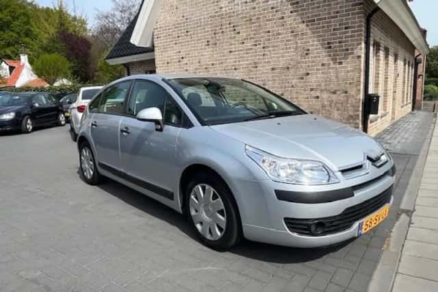 Citroën C4 (2006) thumbnail 3