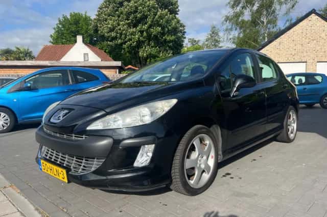 Peugeot 308 (2009) thumbnail 2