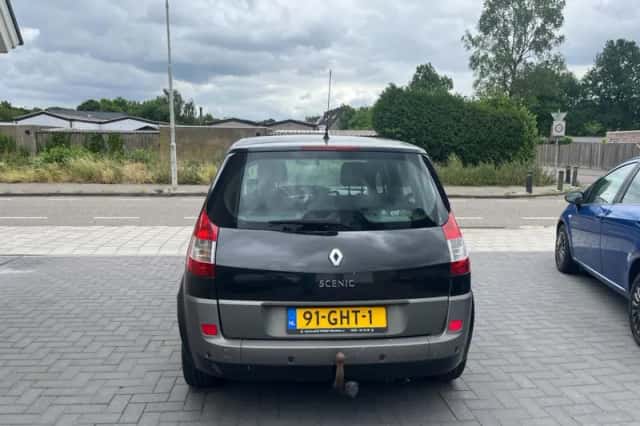 Renault Scénic (2005) thumbnail 6