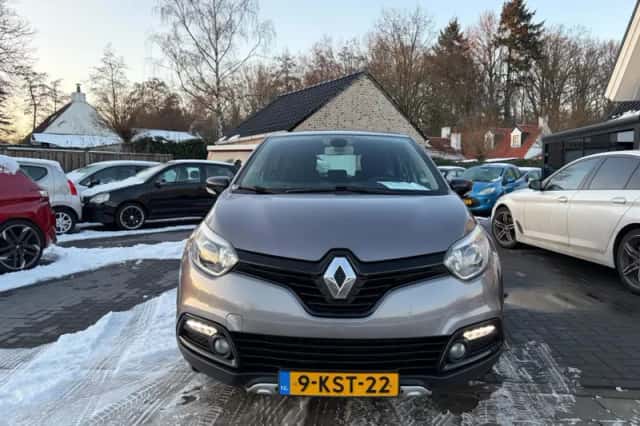 Renault Captur (2013) thumbnail 3