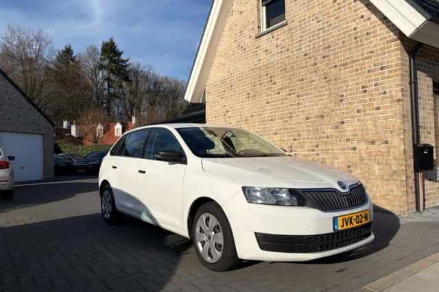 Škoda Rapid (2016) thumbnail 4