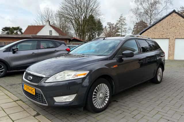 Ford Mondeo (2009) thumbnail 2