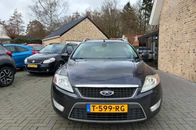 Ford Mondeo (2009) thumbnail 3