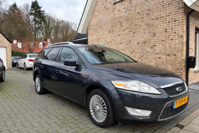 Ford Mondeo (2009) thumbnail 4