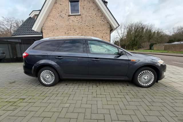 Ford Mondeo (2009) thumbnail 5
