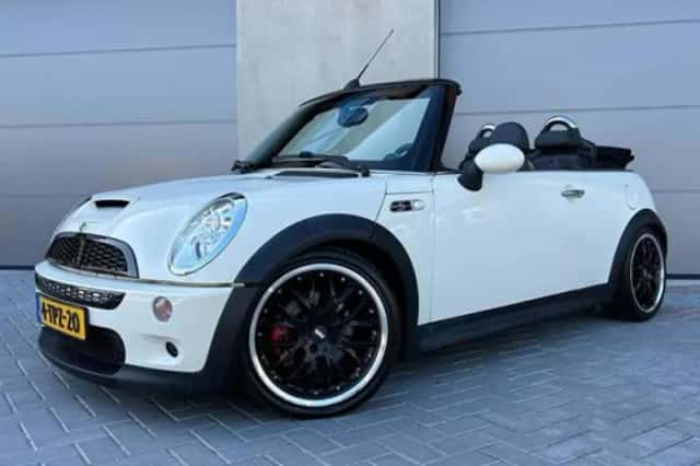 MINI Cabrio (2008) thumbnail 1
