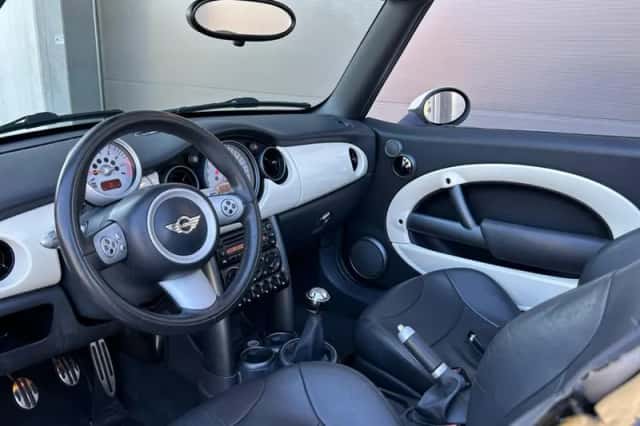 MINI Cabrio (2008) thumbnail 5
