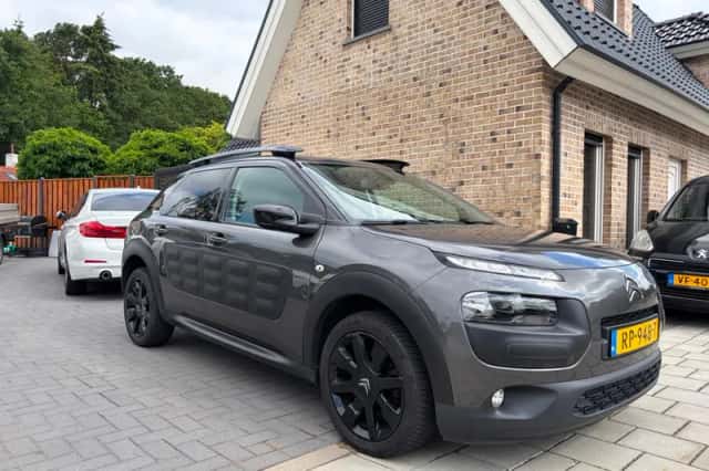 Citroën C4 Cactus (2018) thumbnail 4