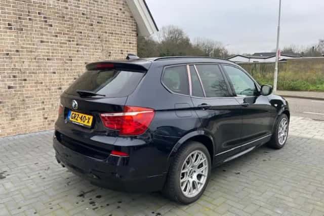 BMW X3 (2011) thumbnail 4