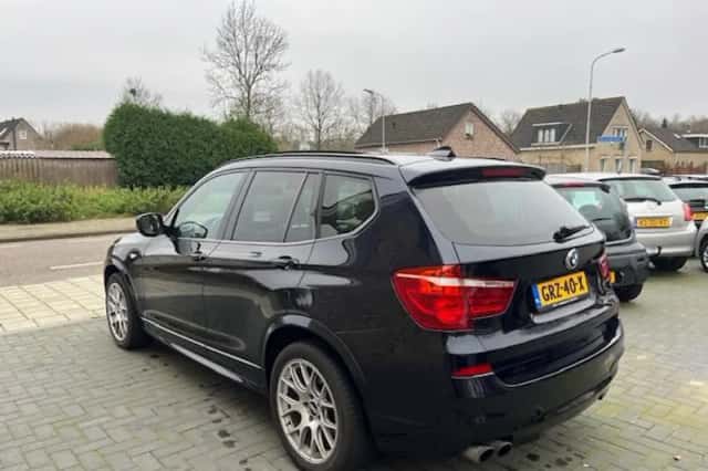 BMW X3 (2011) thumbnail 6