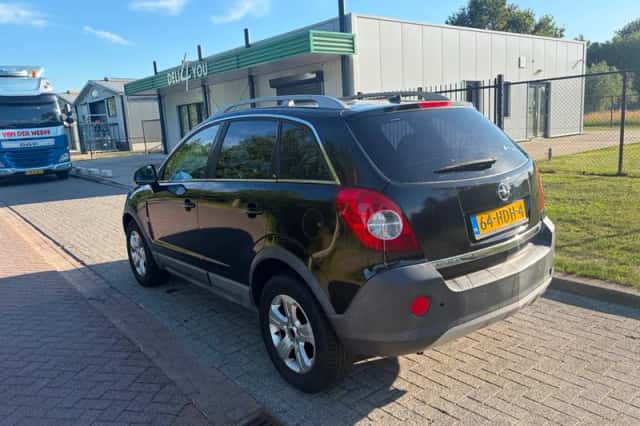 Opel Antara (2008) thumbnail 6