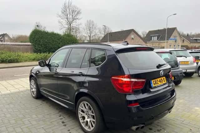 BMW X3 (2011) thumbnail 6