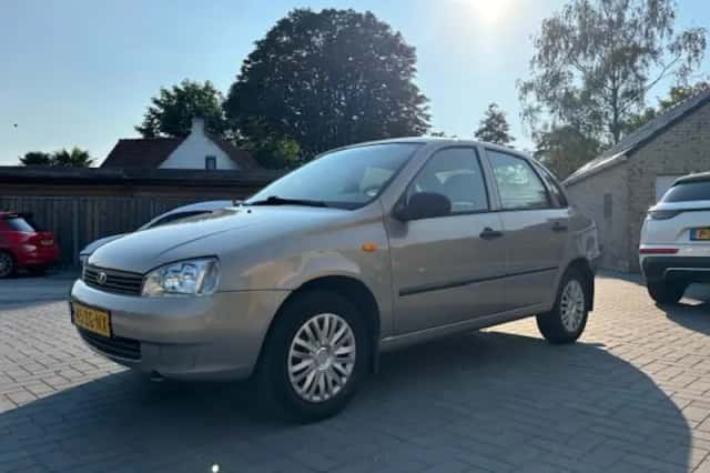 Lada Kalina (2008) thumbnail 1
