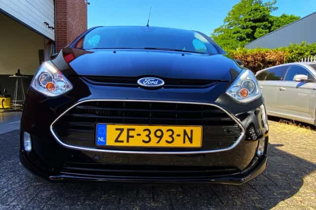 Ford B-Max (2017) thumbnail 2