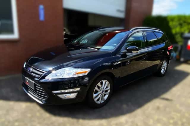Ford Mondeo (2012) thumbnail 1