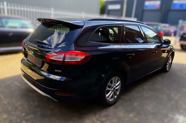 Ford Mondeo (2012) thumbnail 3