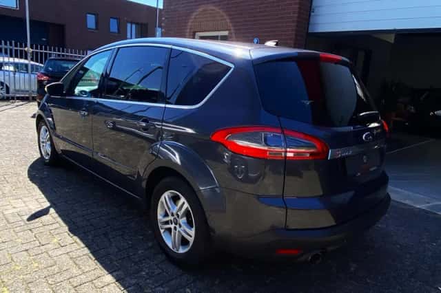 Ford S-Max (2010) thumbnail 6