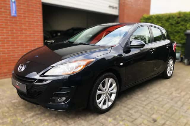 Mazda 3 (2011) thumbnail 1