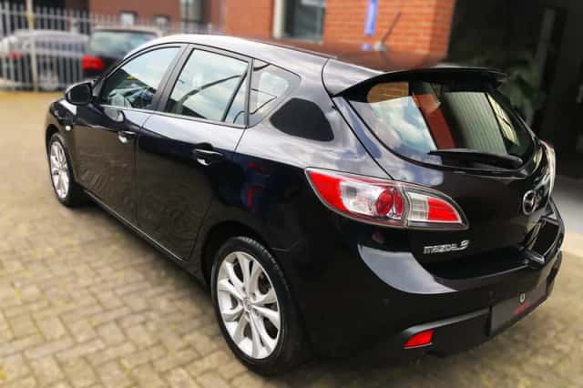 Mazda 3 (2011) thumbnail 5